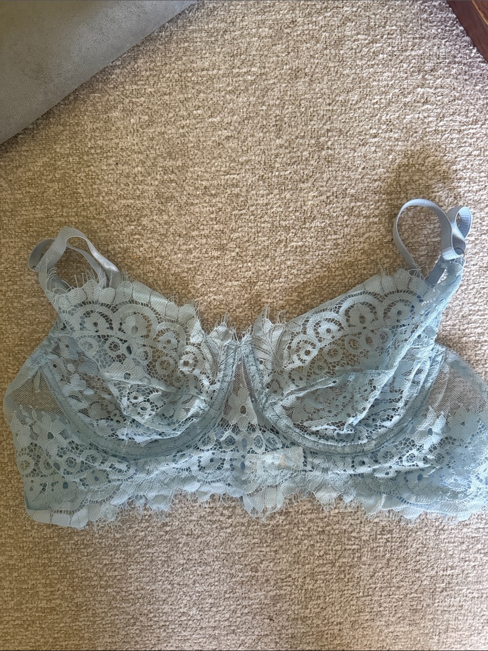 Delicate Lace Underwire Bralette in Light Blue